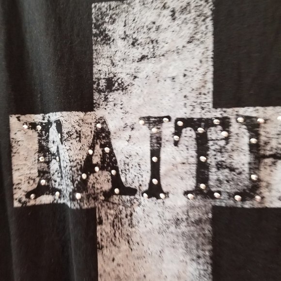 Faith Scoop neck cross with studs short sleeve top - Picture 3 of 6